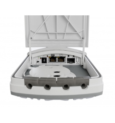 MikroTik FTC21-ups Fiber-to-Copper Converter s UPS funkcí (2 x 1G Eth, 1 x 2.5G SFP)